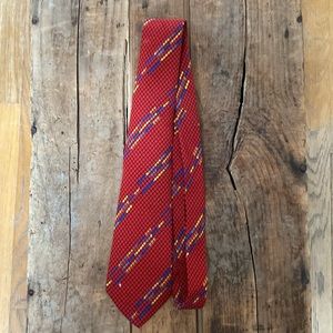 Vintage Chloe silk necktie Made In Italy. Red, Blue, Gold. Mint!